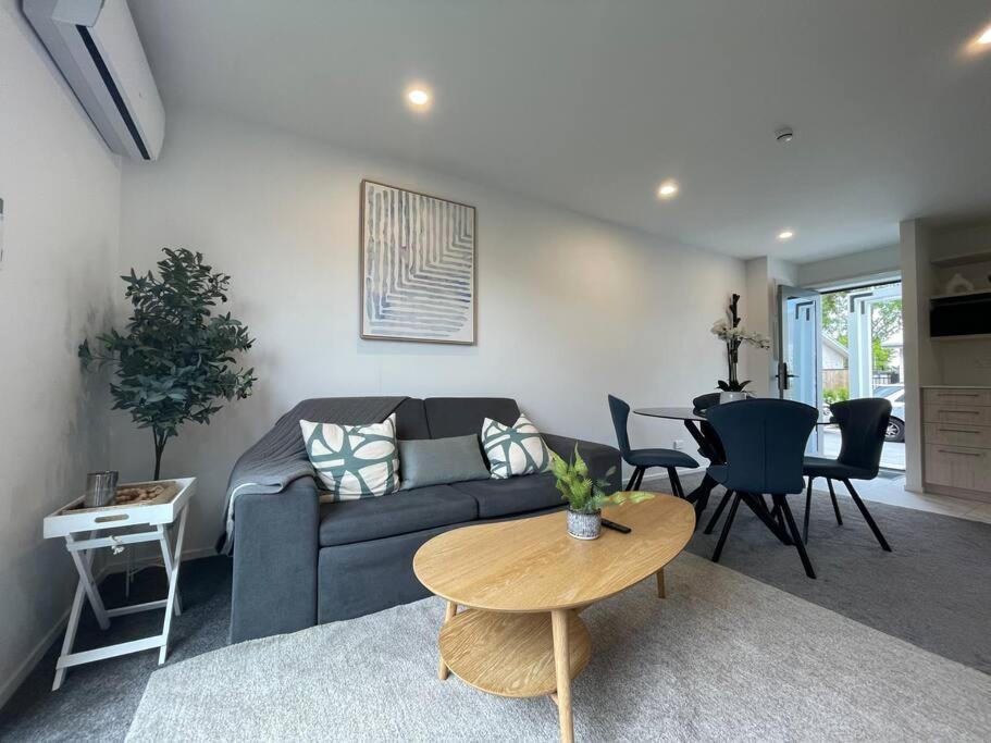 Parkside Retreat - 3 Beds -Sleeps 6 Near Westfield Villa Christchurch Eksteriør bilde