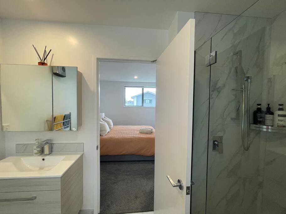 Parkside Retreat - 3 Beds -Sleeps 6 Near Westfield Villa Christchurch Eksteriør bilde